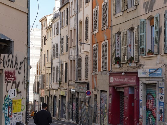 Permis de construire obtenu pour la r&eacute;habilitation de 8 immeubles de logements &agrave; Marseille rue d'Aubagne