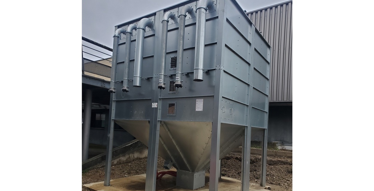 Un silo &agrave; granul&eacute;s