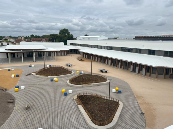 Livraison pour le coll&egrave;ge de Parempuyre !